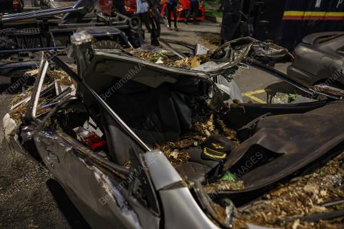 DUA LELAKI MAUT DIHEMPAP POKOK TUMBANG DI AMPANG