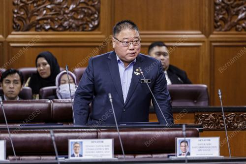 DATUK SERI TIONG KING SING