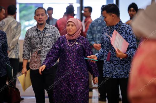 DATUK SERI NANCY SHUKRI