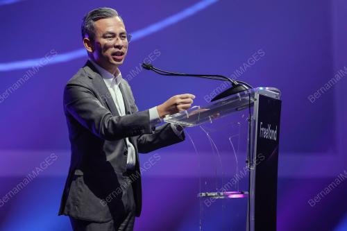 FAHMI FADZIL