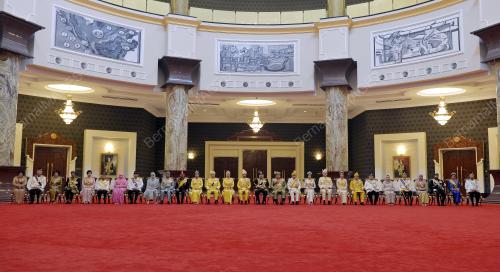 KL70_24042017_AGONG_BERGAMBAR