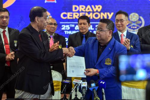 DATUK MOHD SUMALI REDUAN
