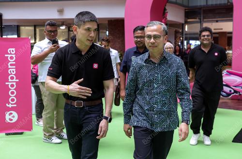 DATUK FAHMI FADZIL