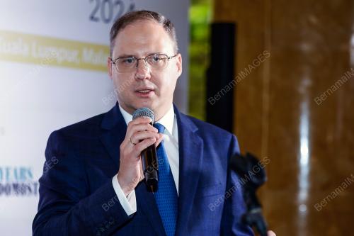 ALEXEY GRUZDEV