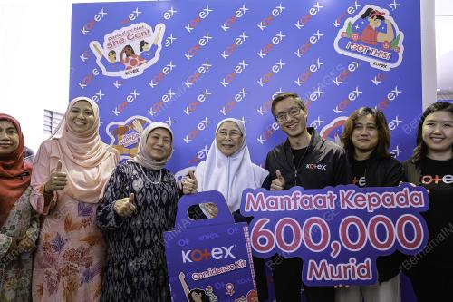 DATUK SERI DR WAN AZIZAH WAN ISMAIL