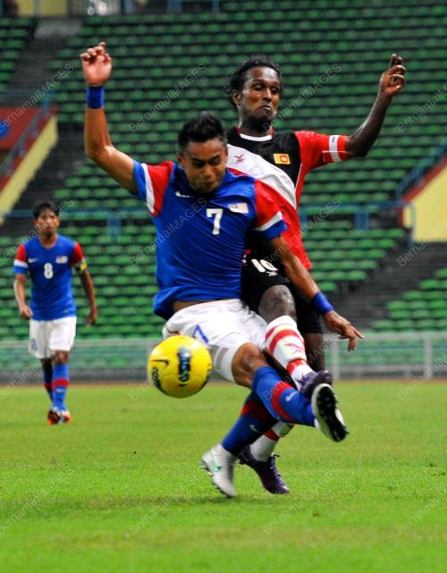 KL70_28042012_BOLA2