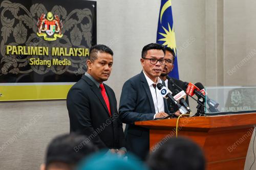MOHD AZIZI ABU NAIM