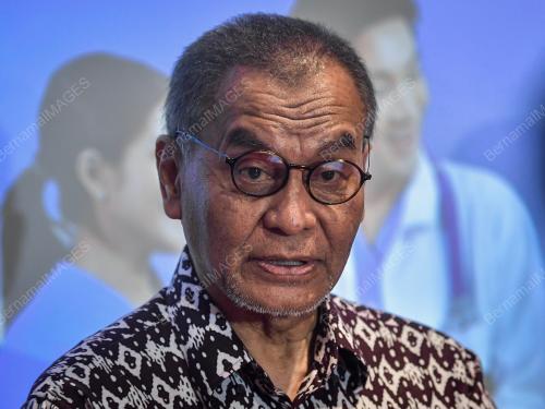 DATUK SERI DR DZULKEFLY AHMAD