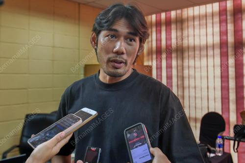 MOHD FARIZ ZAKARIA SOLOZ