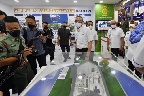 DATUK SERI HISHAMMUDDIN TUN HUSSEIN