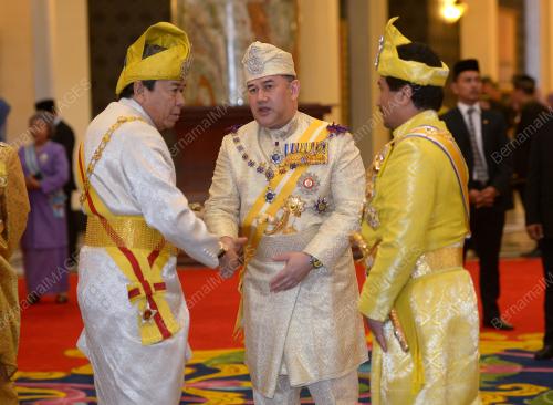 KL71_12122016_AGONG