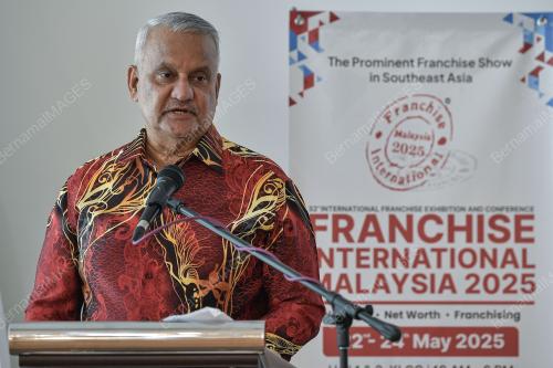 DATUK DR RADZALI HASSAN