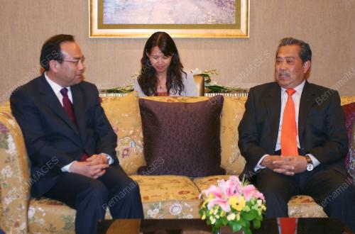 TAN SRI MUHYIDDIN YASSIN