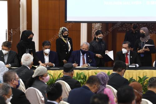 TAN SRI ANNUAR MUSA