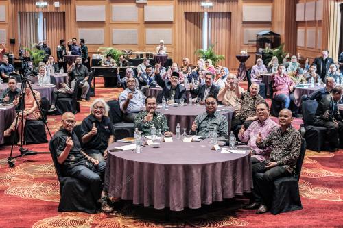 DATUK DR ASYRAF WAJDI DUSUKI