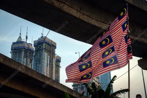 KL71_14082018_BENDERA