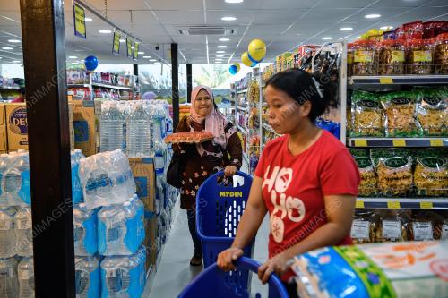 TINJAUAN PENGUMUMAN HARGA BARANGAN MAKANAN