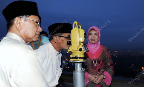 KL71_19072012_ANAK_BULAN