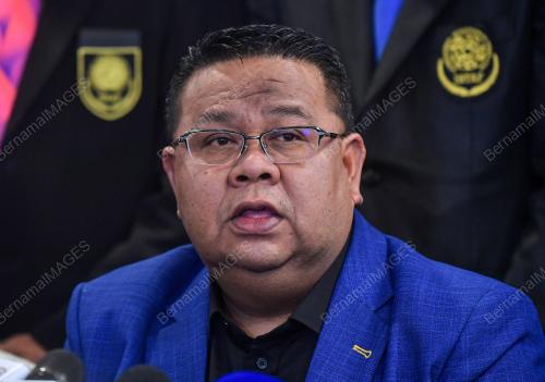 DATUK MOHD SUMALI REDUAN