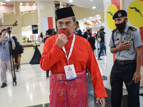 DATUK SERI TAJUDDIN ABDUL RAHMAN