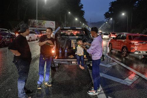 ALIRAN TRAFIK PANTAI TIMUR