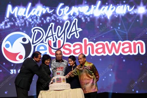 KL71_31102017_MALAM_GALA_BN201710319976