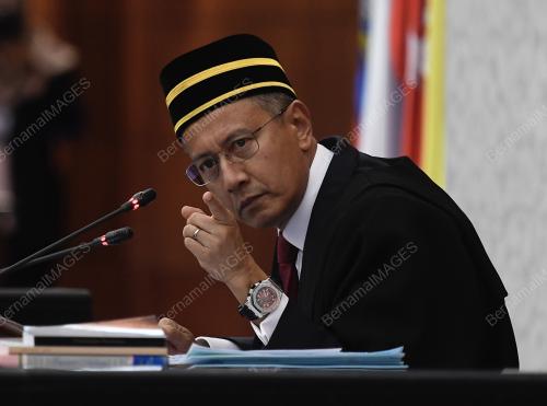 TAN SRI AZHAR AZIZAN HARUN