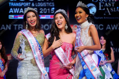 KL72_02102015_MISS_TOURISM