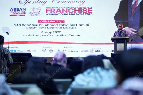 DATUK DR RADZALI HASSAN