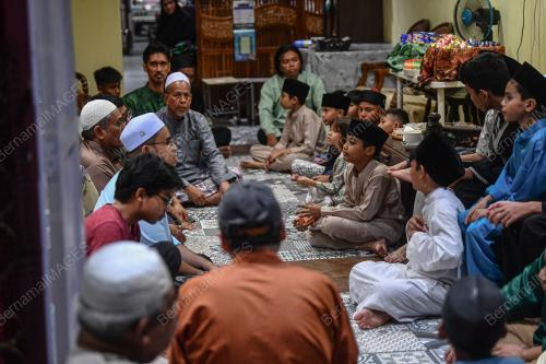 TAKBIR RAYA RUMAH