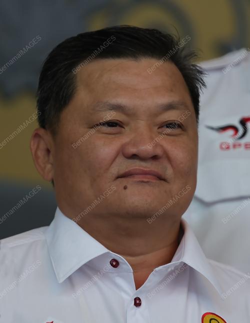 DATUK SERI HUANG TIONG SII
