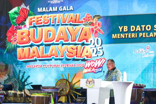 DATUK SERI TIONG KING SING