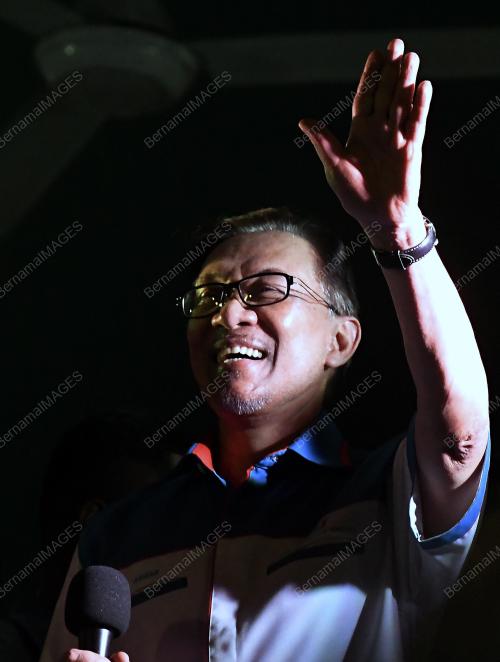 KL72_17052018_ANWAR