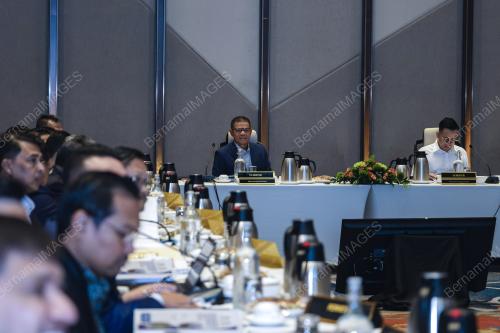 DATUK SERI SAIFUDDIN NASUTION ISMAIL