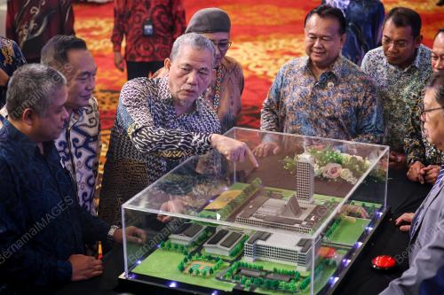 DATUK SERI FADILLAH YUSOF
