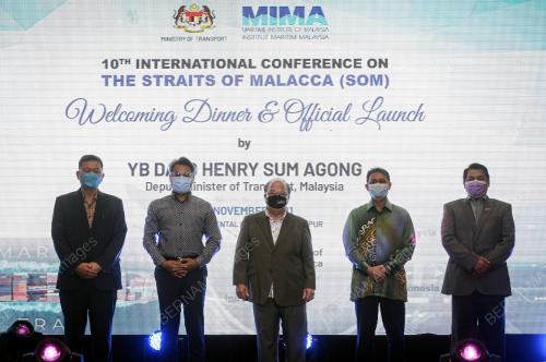 DATUK HENRY SUM AGONG