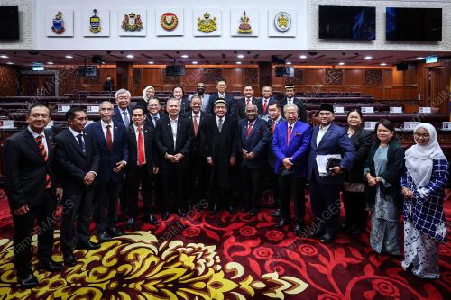 DATUK AWANG BEMEE AWANG ALI BASAH