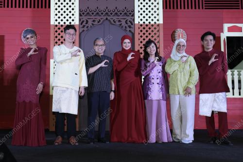 FAHMI FADZIL