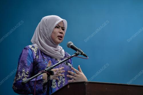 DATUK SERI RINA MOHD HARUN