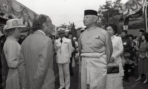 HARI KEPUTERAAN
