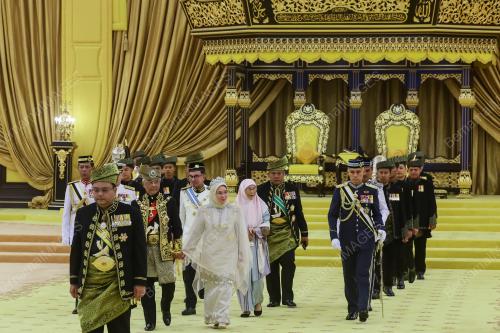 AL-SULTAN ABDULLAH RI'AYATUDDIN AL-MUSTAFA BILLAH SHAH