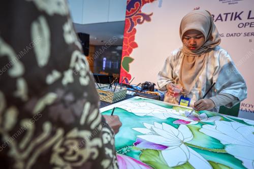 BATIK LESTARI