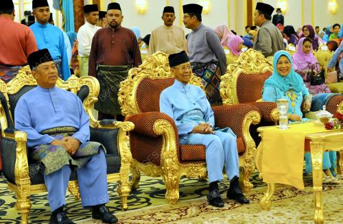 KL73_06062013_AGONG_FORUM