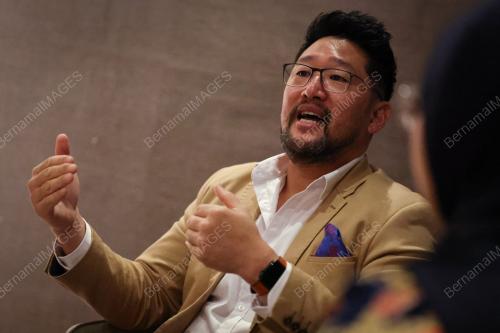 JAMES KIM