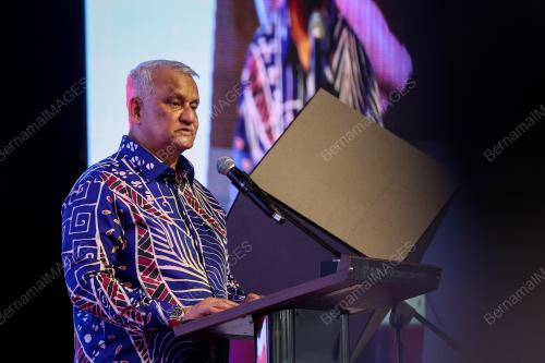 DATUK DR RADZALI HASSAN