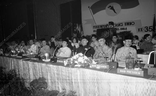 KL73_08072015_MESYUARAT_UMNO