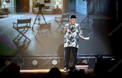 MUZIKALISASI LINDUNG HATI NAN PRIHATIN