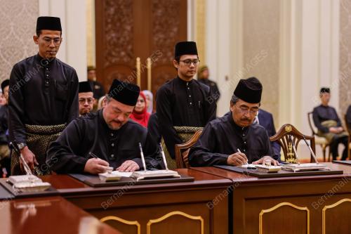 AL-SULTAN ABDULLAH RIÃ•AYATUDDIN AL-MUSTAFA BILLAH SHAH