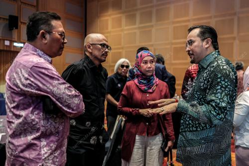DATUK DR ASYRAF WAJDI DUSUKI