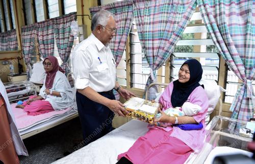 KL73_17042018_PM_HKL
